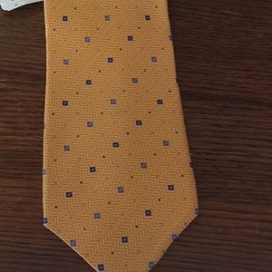 Yellow and blue silk tie NWT bogo clearance item